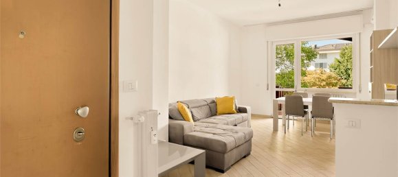 3-salle Appartement à Appiano Gentile, Italy No. 379820 14