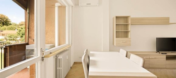 3-salle Appartement à Appiano Gentile, Italy No. 379820 16