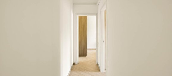 3-salle Appartement à Appiano Gentile, Italy No. 379820 25