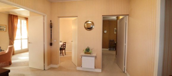 Apartamento de 3 dormitorios en Louveciennes, France No. 144568 7