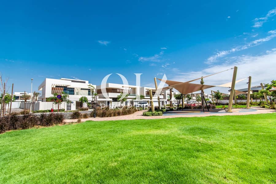 5 bedrooms Villa in Yas Island, UAE No. 17210