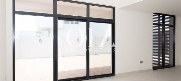 5 bedrooms Villa in Yas Island, UAE No. 17210 9