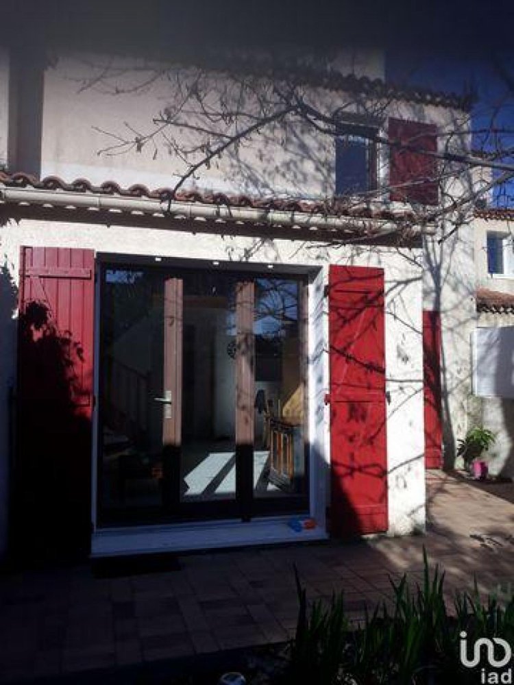 3 bedrooms House in Avignon, France No. 3640