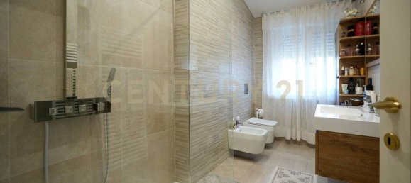 3 bedrooms Villa in Legnago, Italy No. 337290 34