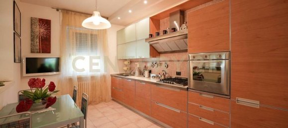 3 bedrooms Villa in Legnago, Italy No. 337290 11