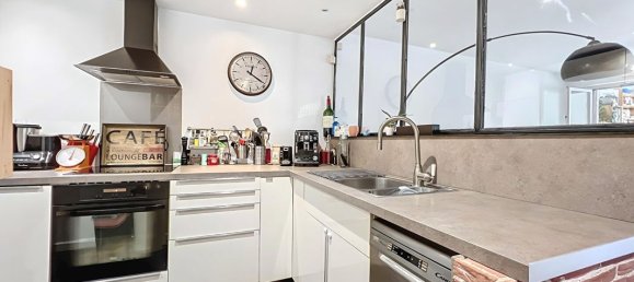 2 غرف نوم شقة في Suresnes, France رقم 165005 4