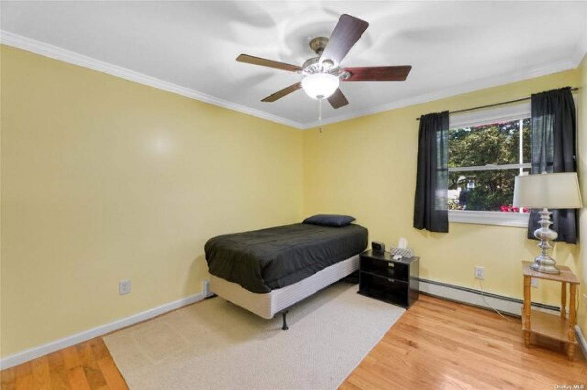 3 bedrooms House in Manorville, USA No. 411479