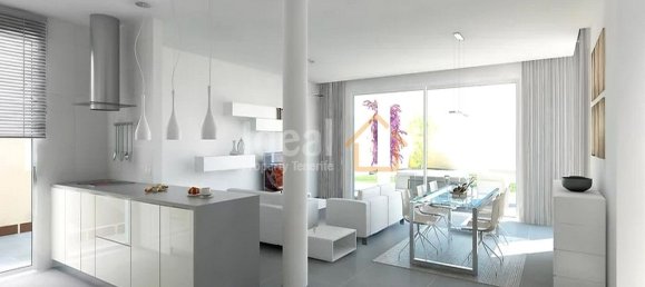 3 Schlafzimmer Haus in Adeje, Spain, Nr. 28845 4