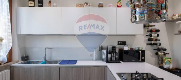 6-Zimmer Wohnung in Montemarciano, Italy, Nr. 7337 12