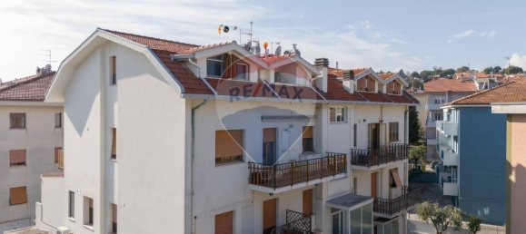 6-Zimmer Wohnung in Montemarciano, Italy, Nr. 7337 34