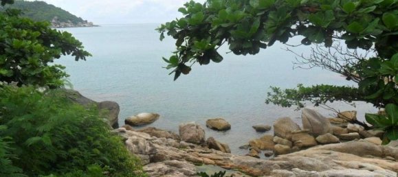 Terreno em Surat Thani, Thailand 6400 m² N.º 75366 3