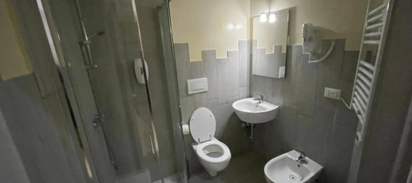 2 bedrooms Apartment in Verona, Italy No. 265248 12