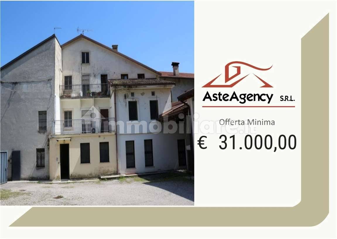 1 bedroom Apartment in Isola Vicentina, Italy No. 368114