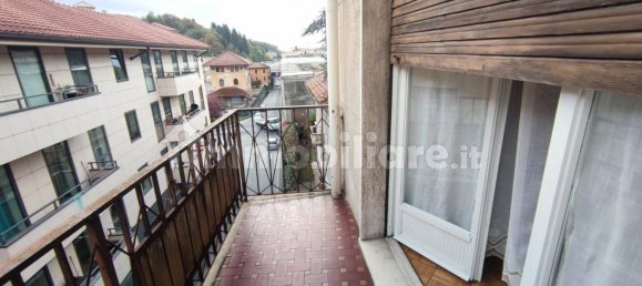 Apartamento de 2 dormitorios en Valdilana, Italy No. 155307 10