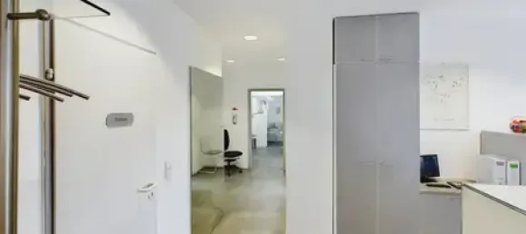 89m² Office in Saarbrucken, Germany No. 70972 2