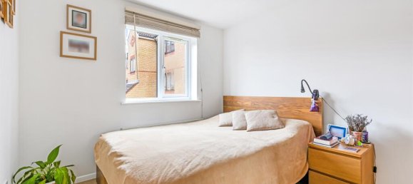 Apartamento T2 em Feltham, United Kingdom N.º 9851 2