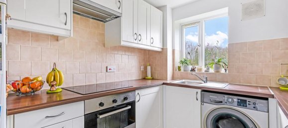 Apartamento T2 em Feltham, United Kingdom N.º 9851 8