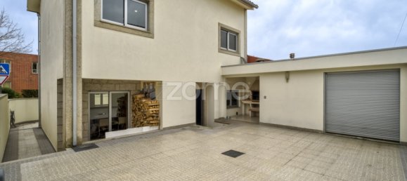 3 bedrooms House in Braga, Portugal No. 15124 30