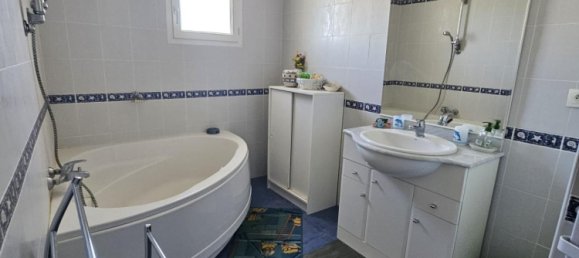 3 bedrooms House in Vias, France No. 276950 11