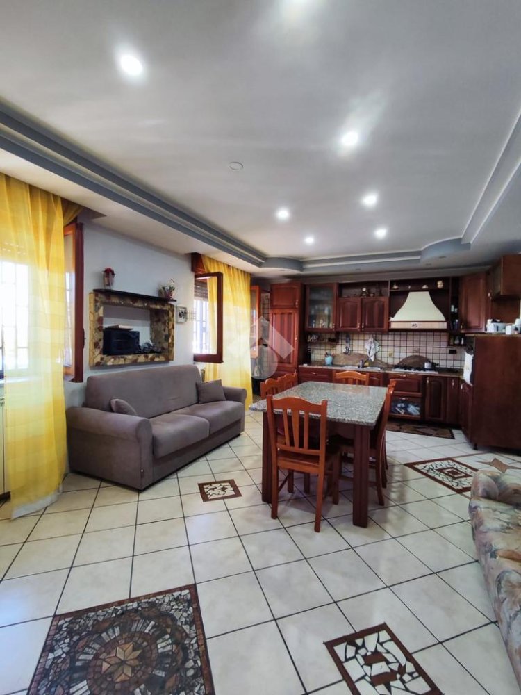Apartamento T4 em Afragola, Italy N.º 356106