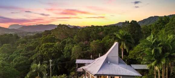 Quinta T7 em Urliup, Australia N.º 933 18