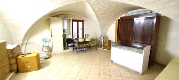 Офис 288м² в Вольтерра, Италия № 81291 4