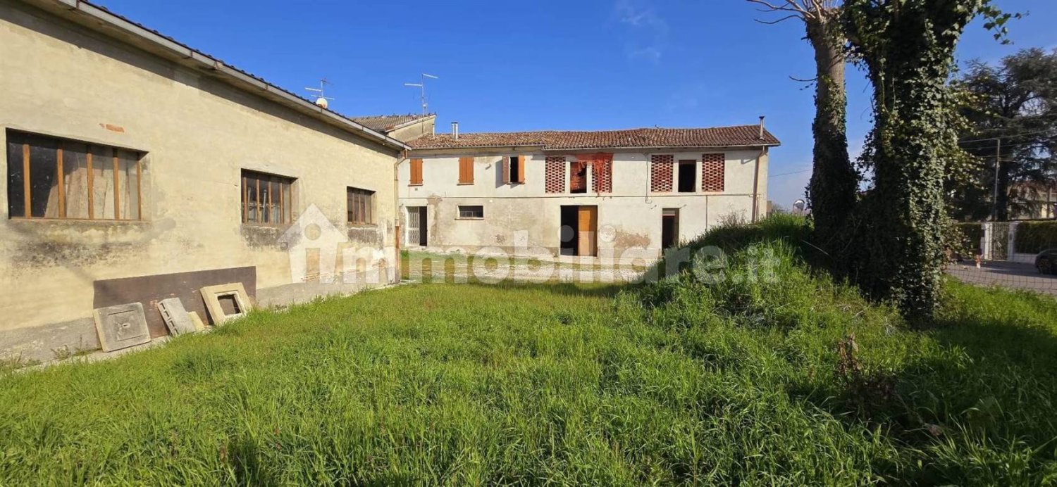 3 Schlafzimmer Haus in Viadana, Italy, Nr. 97595