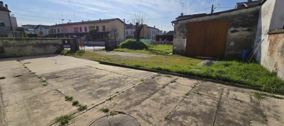 3 Schlafzimmer Haus in Viadana, Italy, Nr. 97595 2