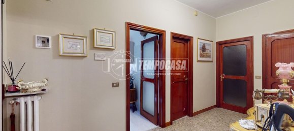 3-Zimmer Wohnung in Bari, Italy, Nr. 72488 9