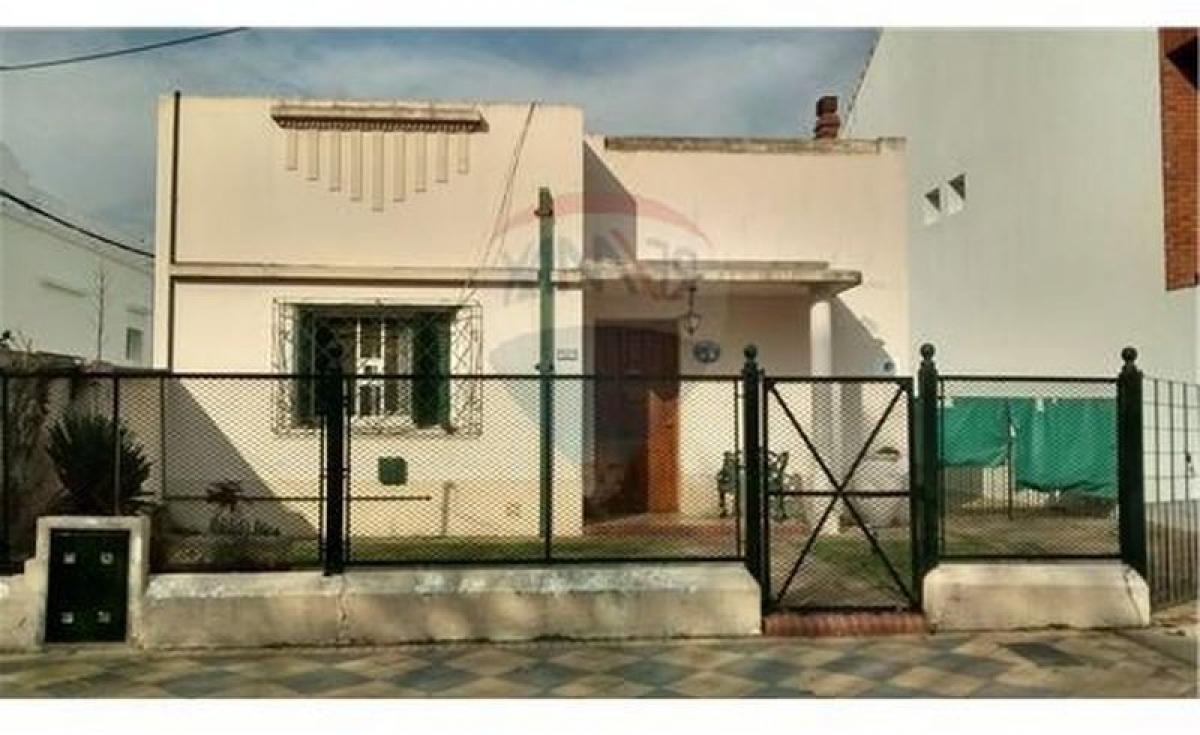 3 bedrooms House in Lomas de Zamora, Argentina No. 52713