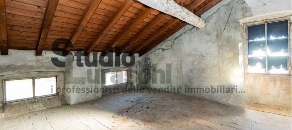 8 rooms House in Monticello Brianza, Italy No. 113447 38