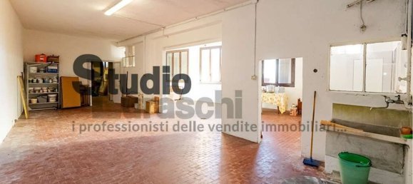 8 rooms House in Monticello Brianza, Italy No. 113447 15