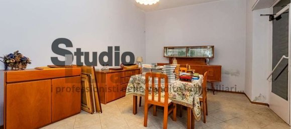 8 rooms House in Monticello Brianza, Italy No. 113447 4