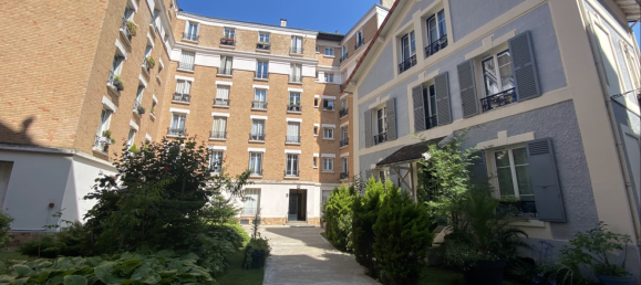 2 bedrooms Apartment in Courbevoie, France No. 176605 3