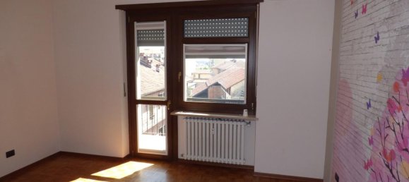 4 rooms Apartment in Saluzzo, Italy No. 66424 7