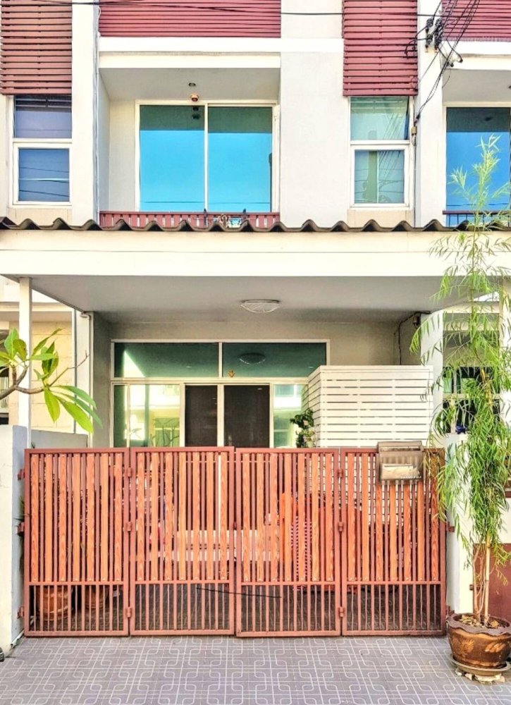 Adosado de 3 dormitorios en Railay Beach, Thailand No. 26539