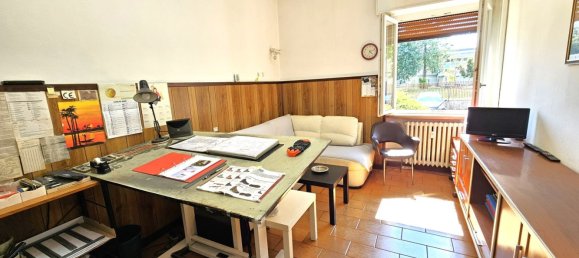 Квартира с 2 комнатами в Леньяно, Италия № 260622 5