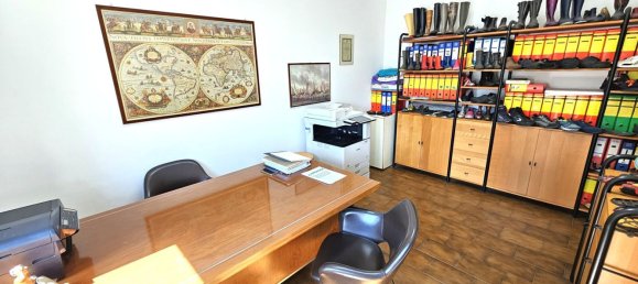 Квартира с 2 комнатами в Леньяно, Италия № 260622 13