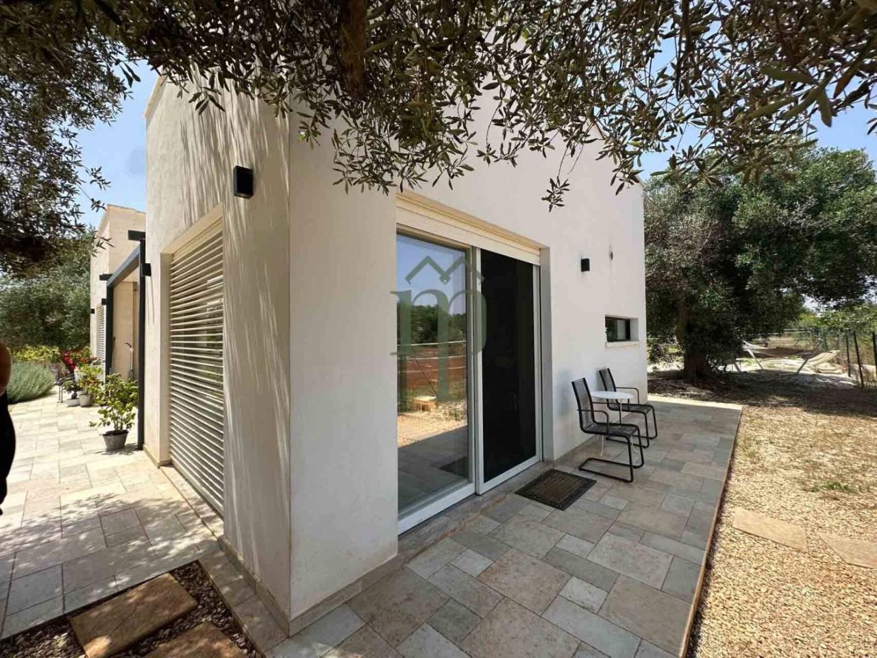 5 rooms Villa in Carovigno, Italy No. 37309