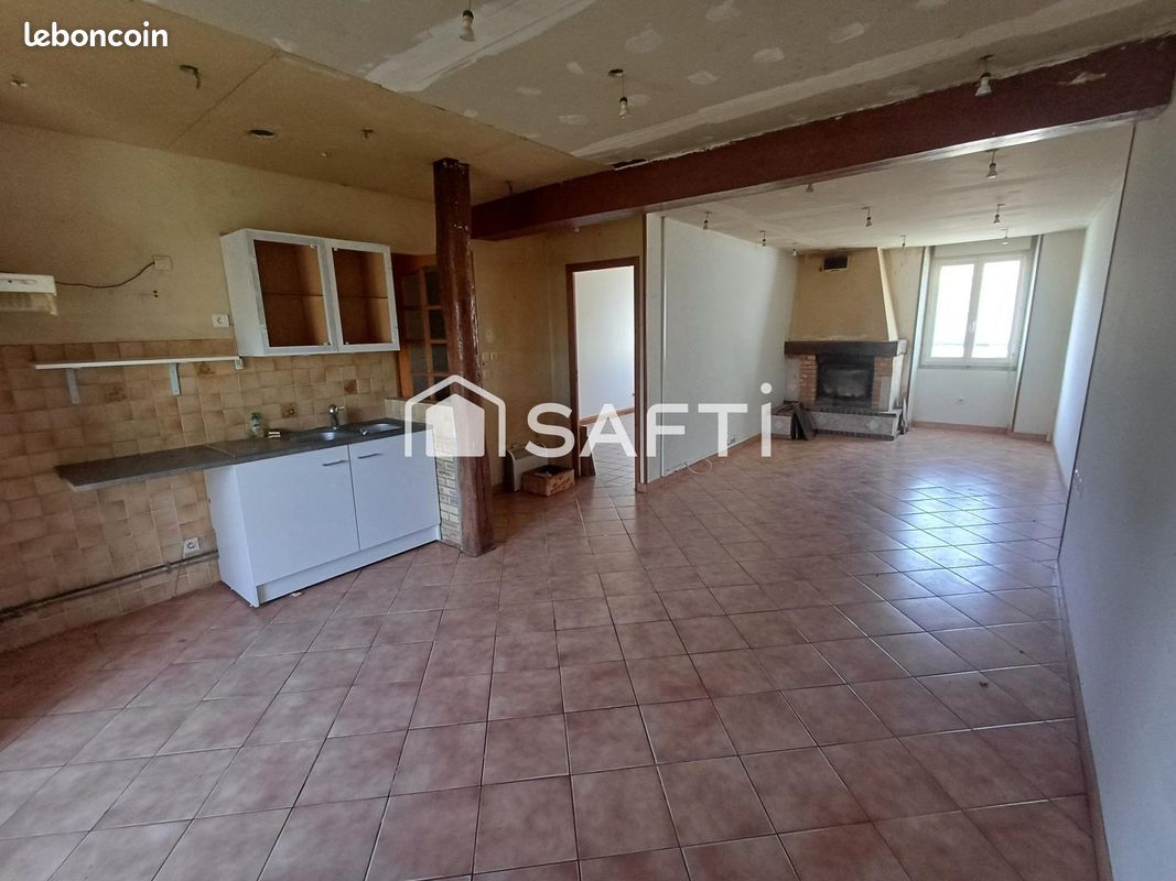 3 bedrooms House in Eure-et-Loir, France No. 82949