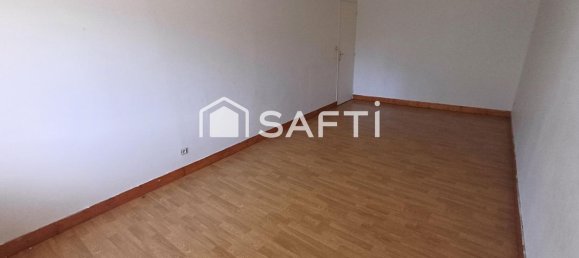 3 bedrooms House in Eure-et-Loir, France No. 82949 7