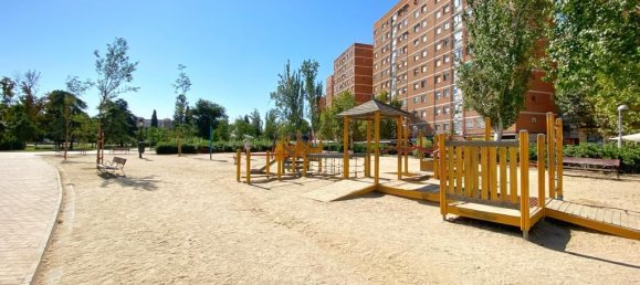 2 bedrooms Apartment in Madrid, Spain No. 141099 23