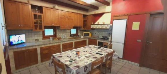 2 bedrooms Villa in Tavullia, Italy No. 253710 6