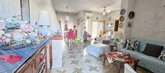 6-Zimmer Villa in Pozzuoli, Italy, Nr. 24720 8
