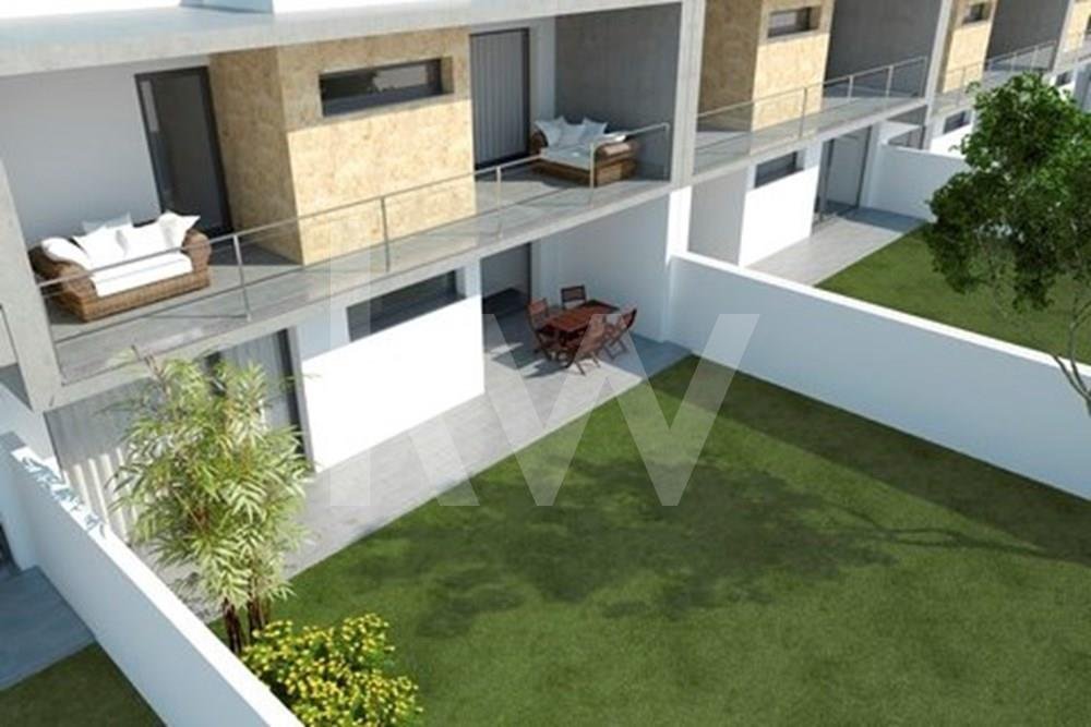 4 Schlafzimmer Haus in Corroios, Portugal, Nr. 59998