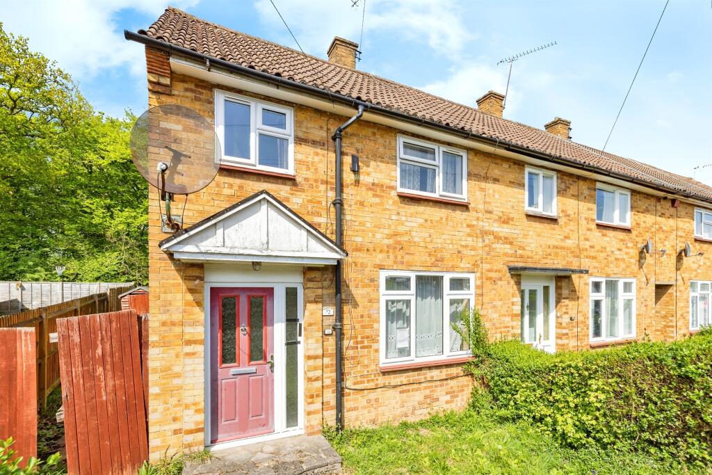 2 bedrooms Commercial property in Watford, United Kingdom No. 6070