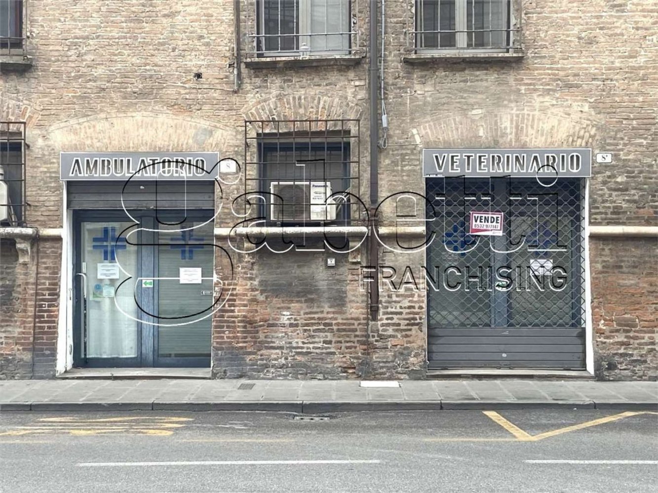 80m² Commercial property in Ferrara, Italy No. 265149