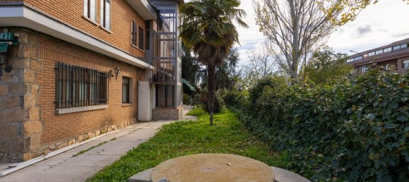 9 bedrooms House in Colmenar Viejo, Spain No. 107986 9