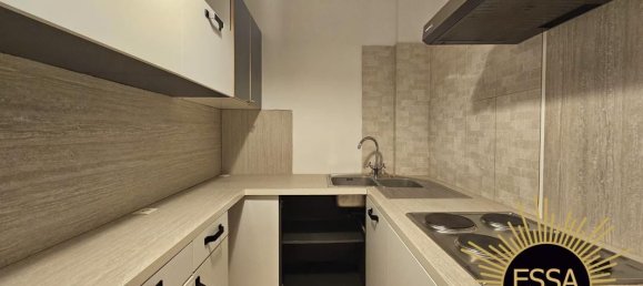 1 bedroom Apartment in Yvelines, France No. 327938 6