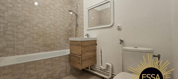 1 bedroom Apartment in Yvelines, France No. 327938 7